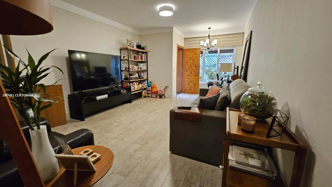Casa à venda com 3 quartos, 154m² - Foto 13