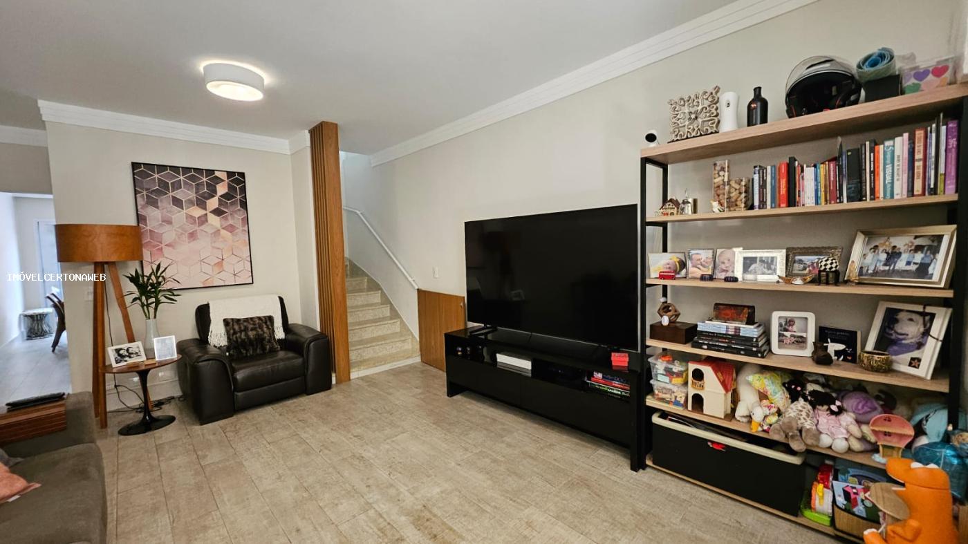 Casa à venda com 3 quartos, 154m² - Foto 17